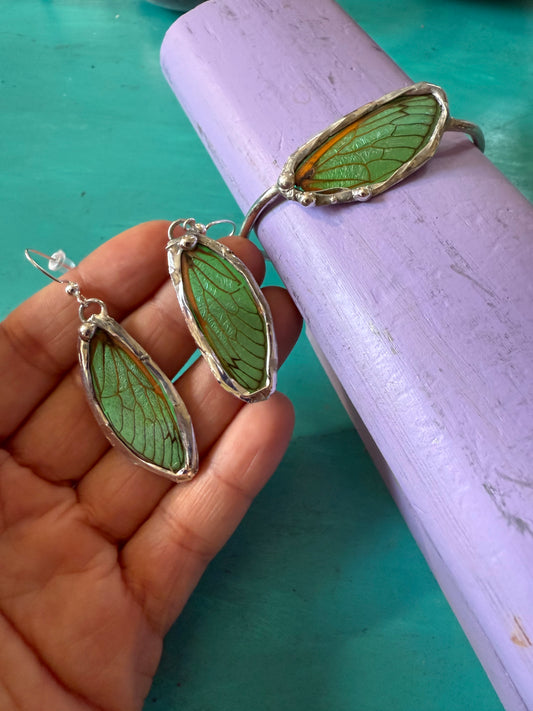 17-Year Cicada Wing Earrings – Real Insect Jewelry – Green Cicada Wings Preserved in Silver Solder – Nature-Inspired Dangle Earrings – Entomology Gift