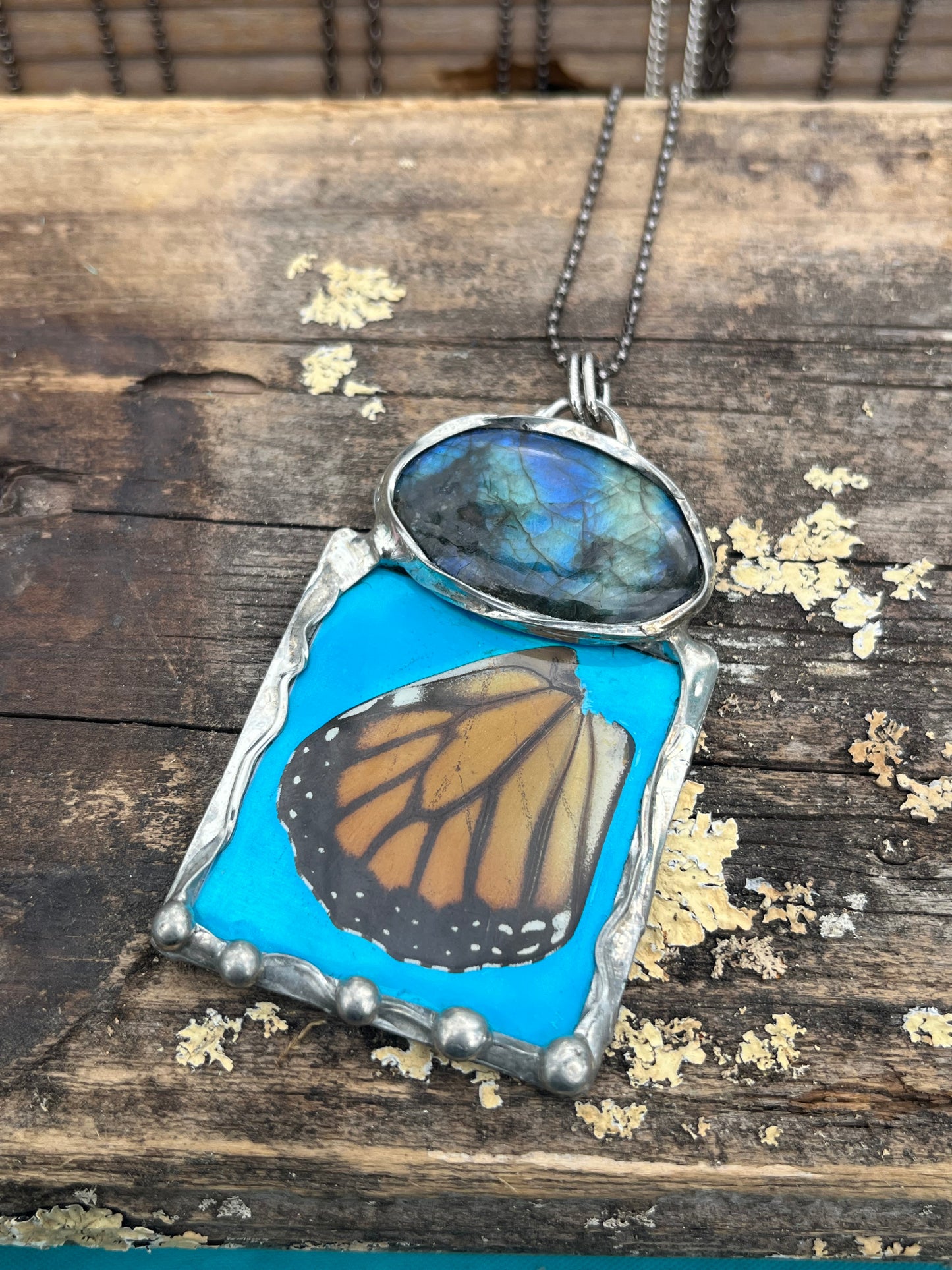 Labradorite Necklace with Monarch Butterfly Wing and Iridescent Accents – Nature-Inspired Elegance