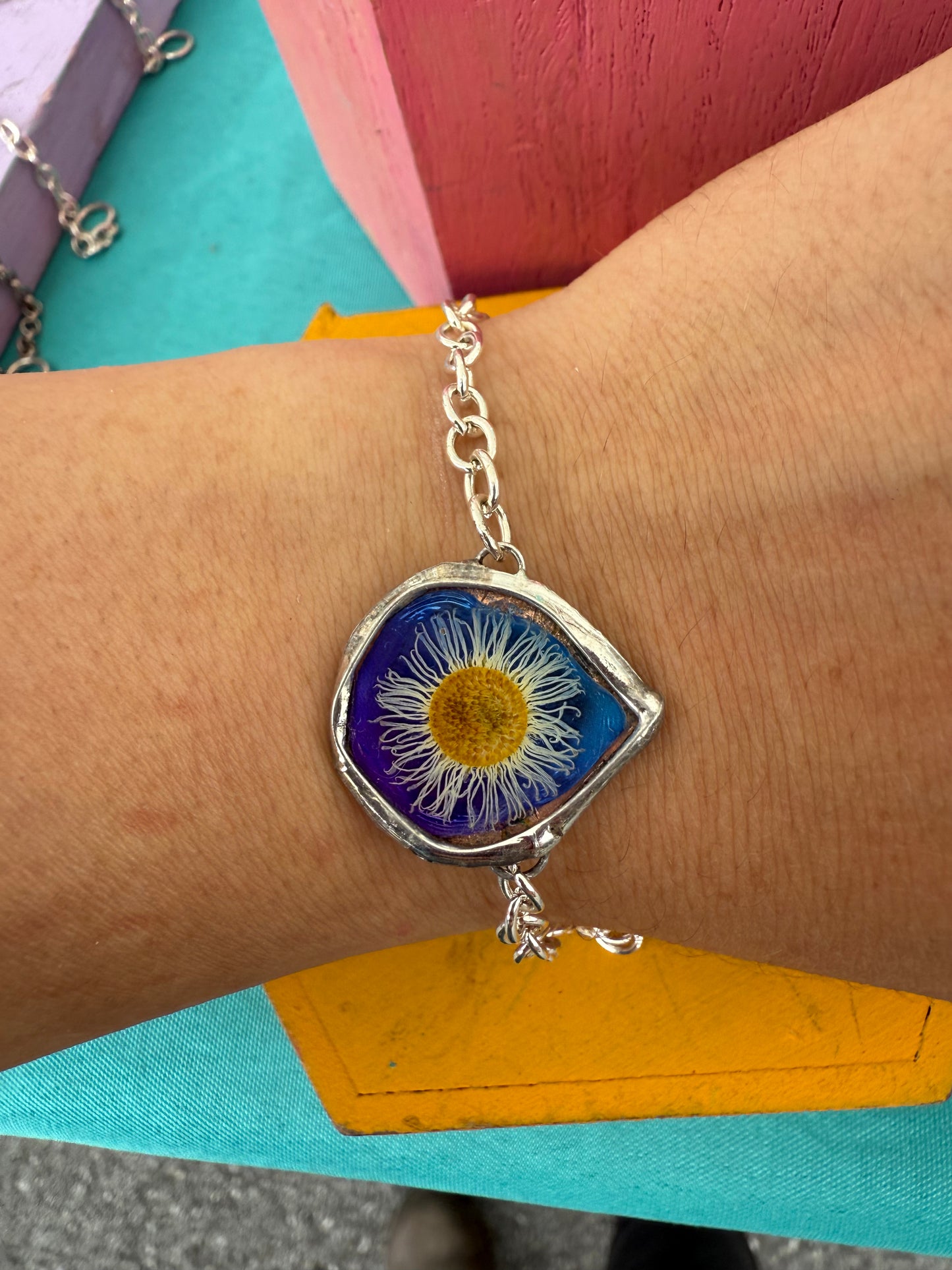“Starlit Fleabane” Bracelet – Real Daisy Fleabane in Violet-Blue Resin