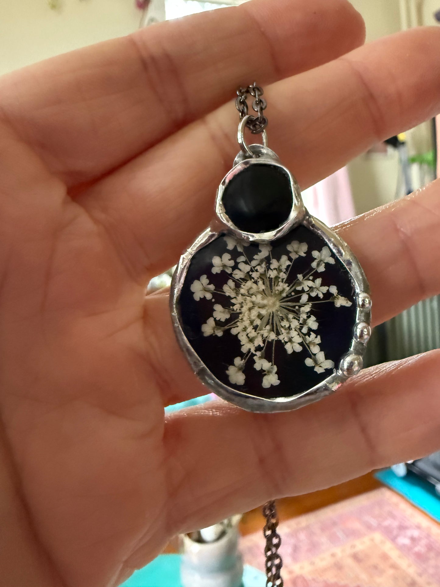 Queen Anne’s Lace and Black Onyx Necklace – Botanical Resin Pendant in Soldered Frame