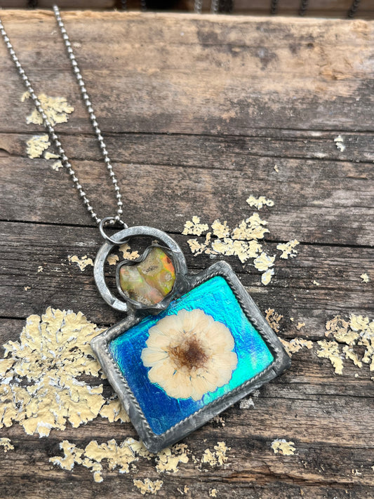 Ethiopian Opal Necklace with Feverfew and Iridescent Blue Accents – Elegant Nature-Inspired Jewelry