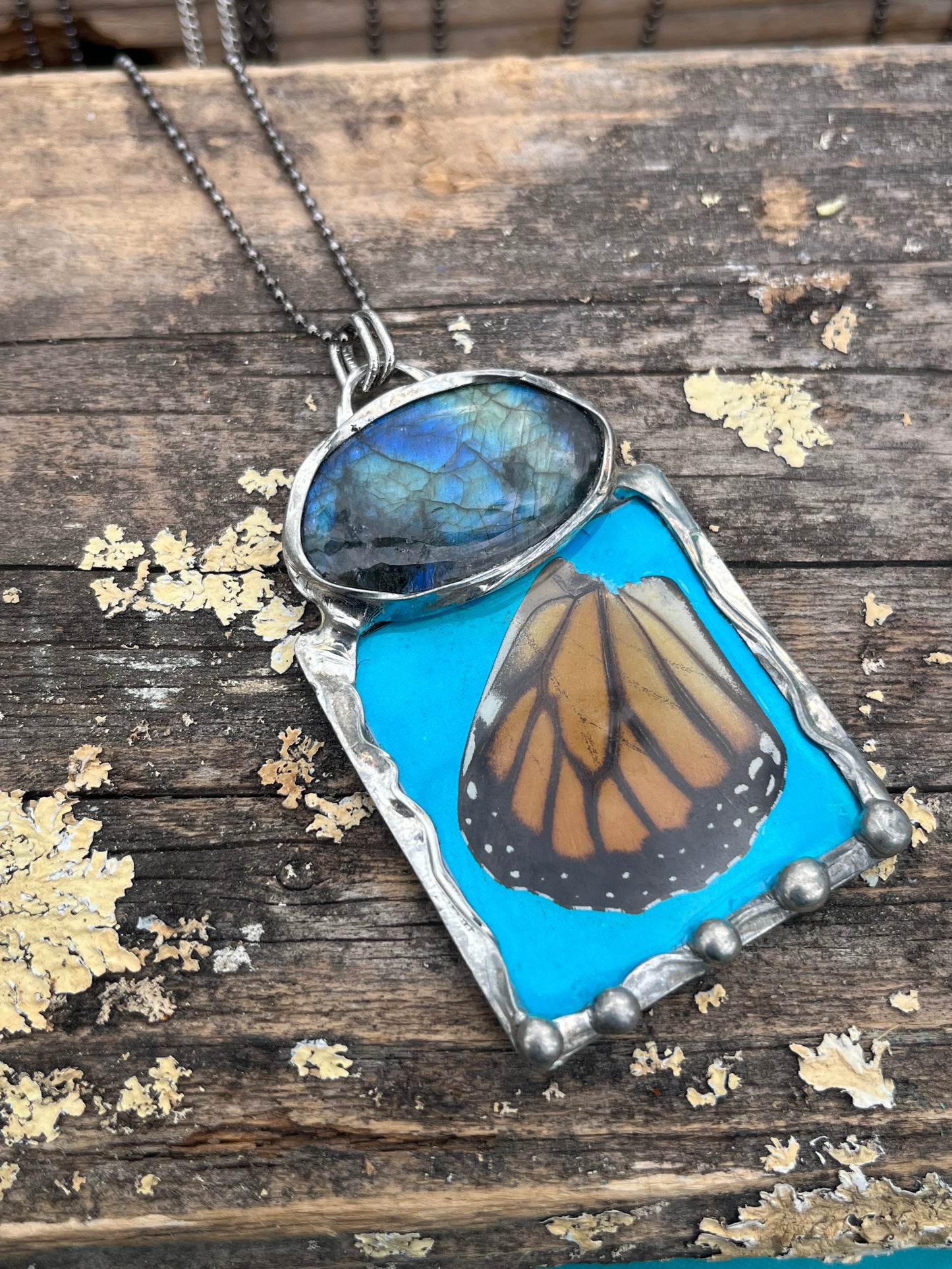 Labradorite Necklace with Monarch Butterfly Wing and Iridescent Accents – Nature-Inspired Elegance